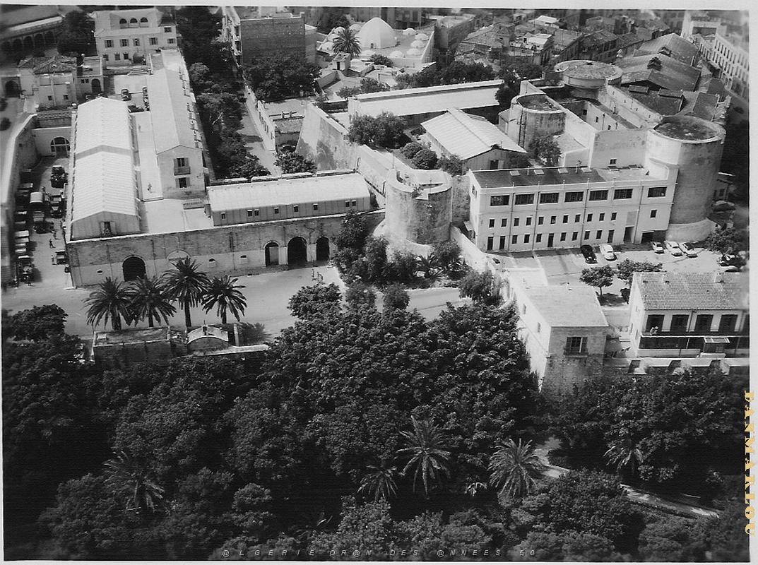 CN b- 26- Chateau- neuf.jpg